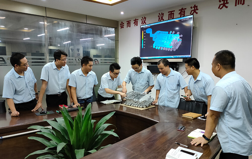 通過(guò)不斷實(shí)踐探索，完善改良設計理論與設計思維， 在壓鑄模具研發(fā)領(lǐng)域形成了強大的競爭力。